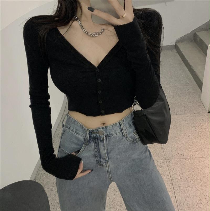 Extra Long Sleeves Buttoned Crop Top