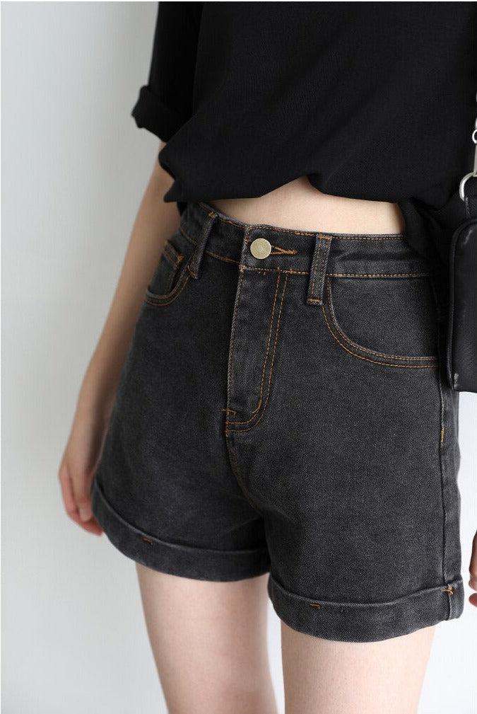 Women's Grunge High-Waisted Front Zip Black Shorts With Belt